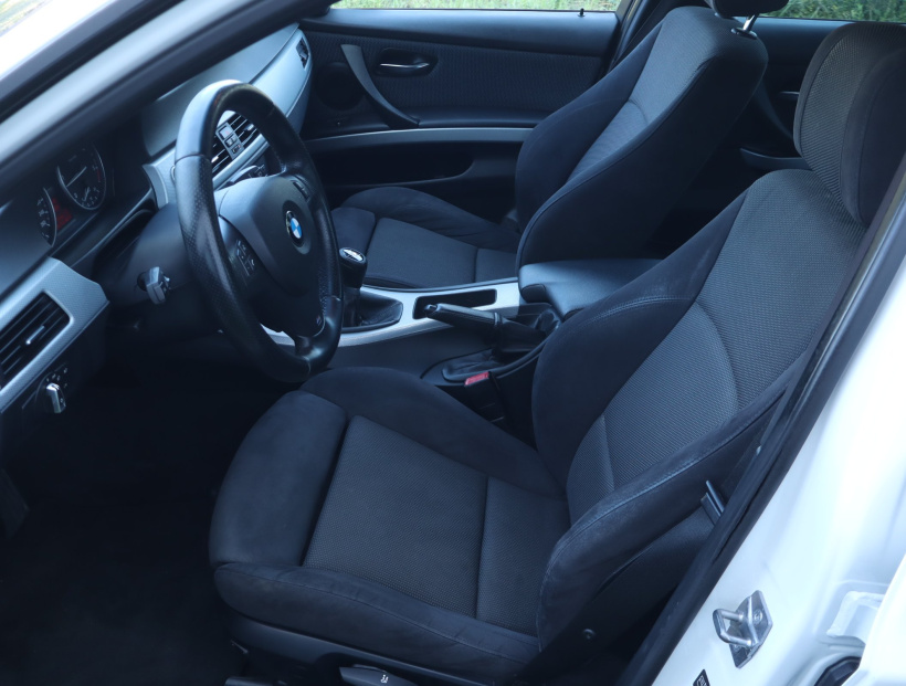 BMW 3, 2011