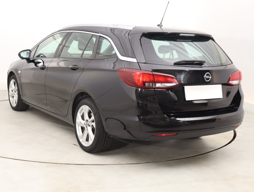Opel Astra, 2018