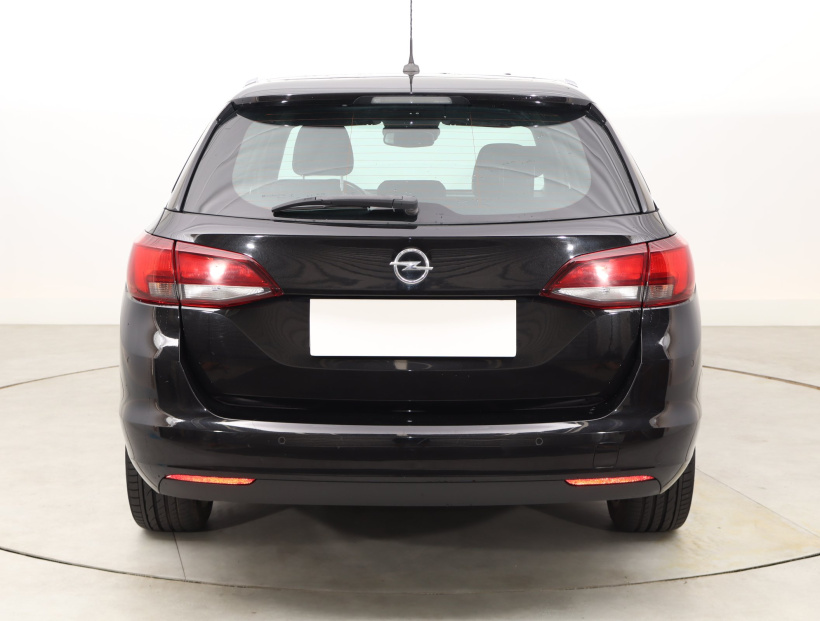 Opel Astra, 2018