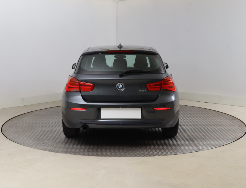 BMW 1, 2016