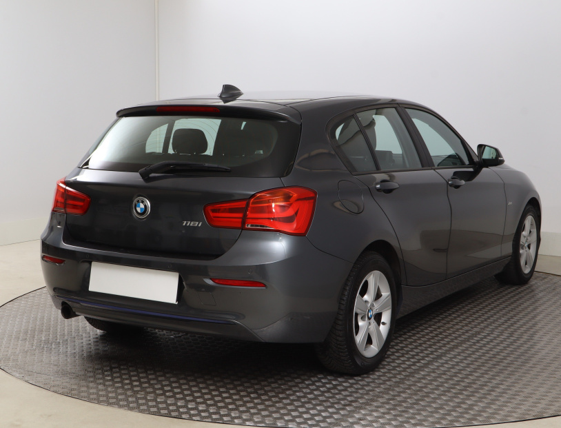BMW 1, 2016