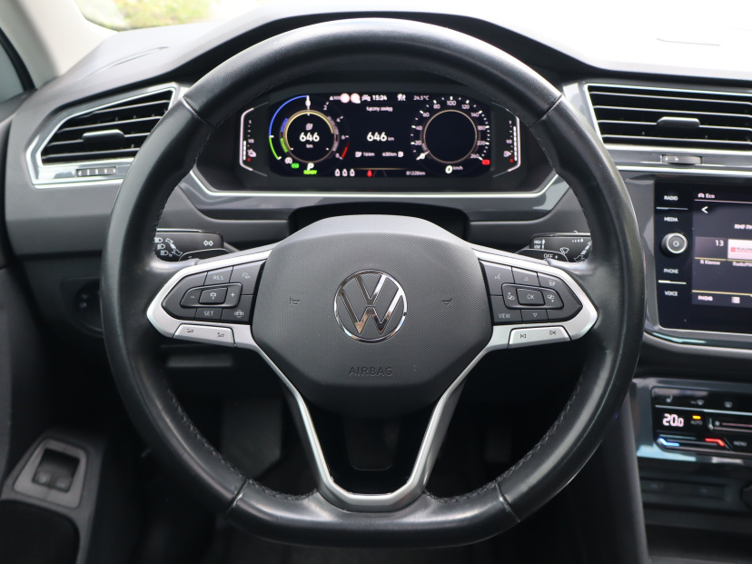 Volkswagen Tiguan, 2022