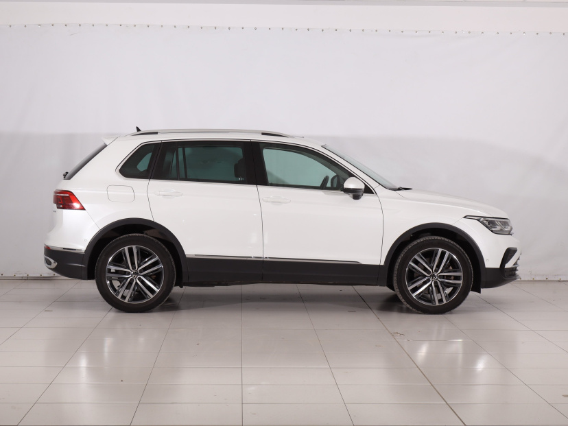 Volkswagen Tiguan, 2022