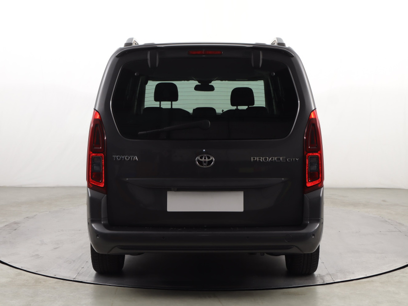 Toyota ProAce City Verso, 2022