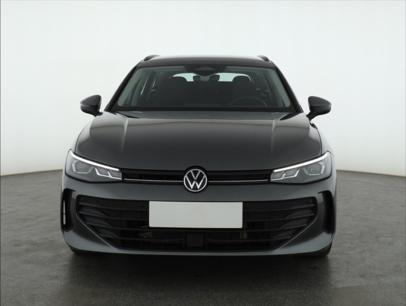 Volkswagen Passat, 2024