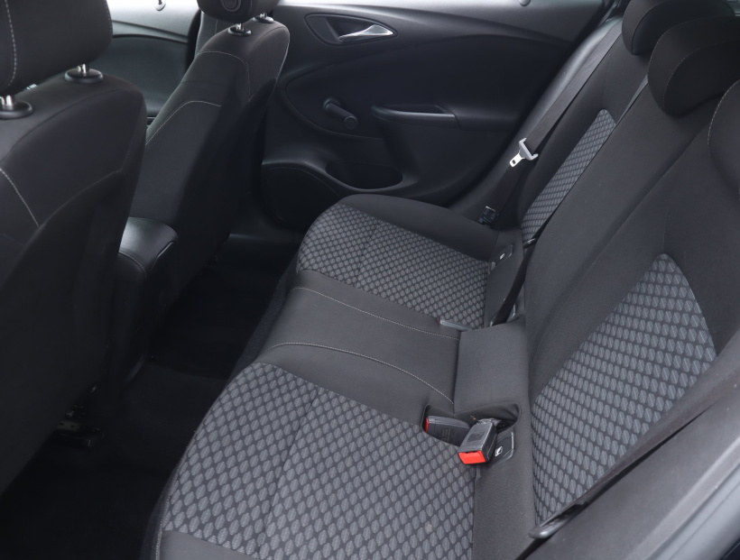Opel Astra, 2018