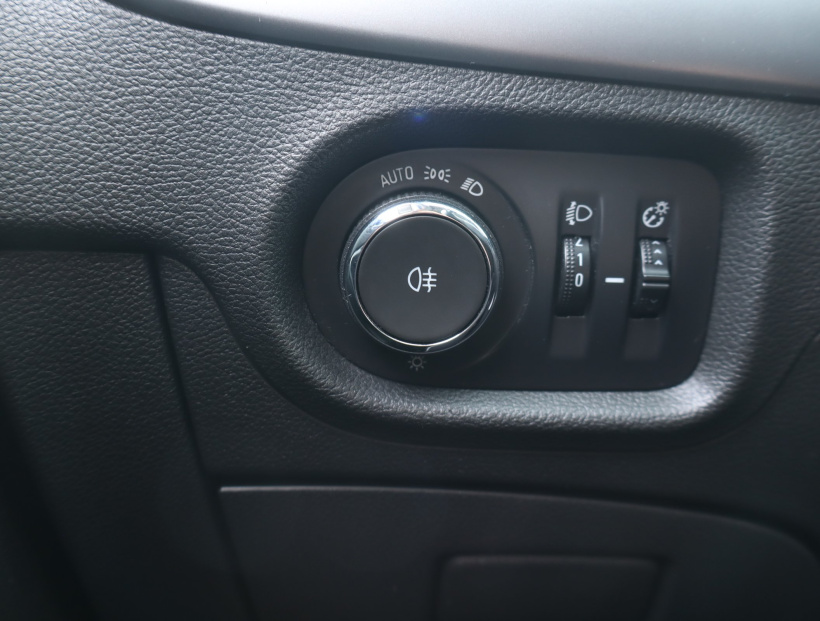 Opel Astra, 2018