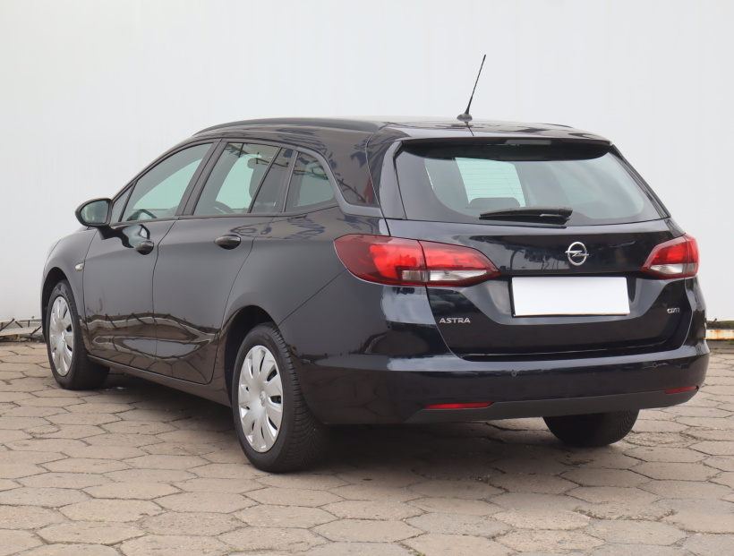 Opel Astra, 2018