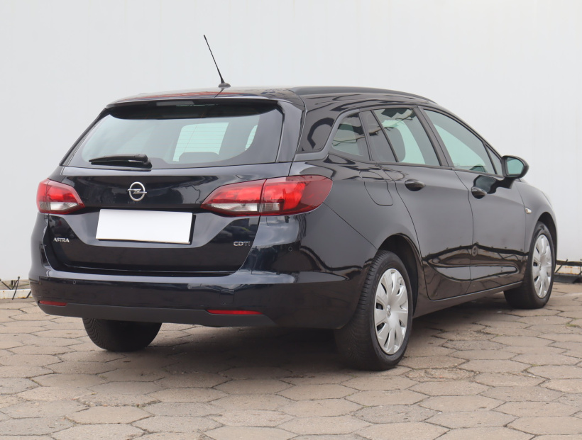 Opel Astra, 2018