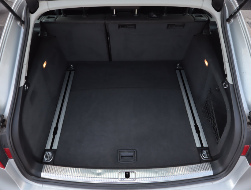 Audi A4, 2012