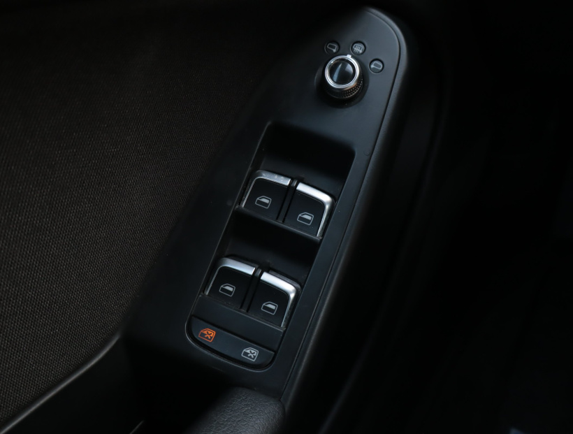 Audi A4, 2012