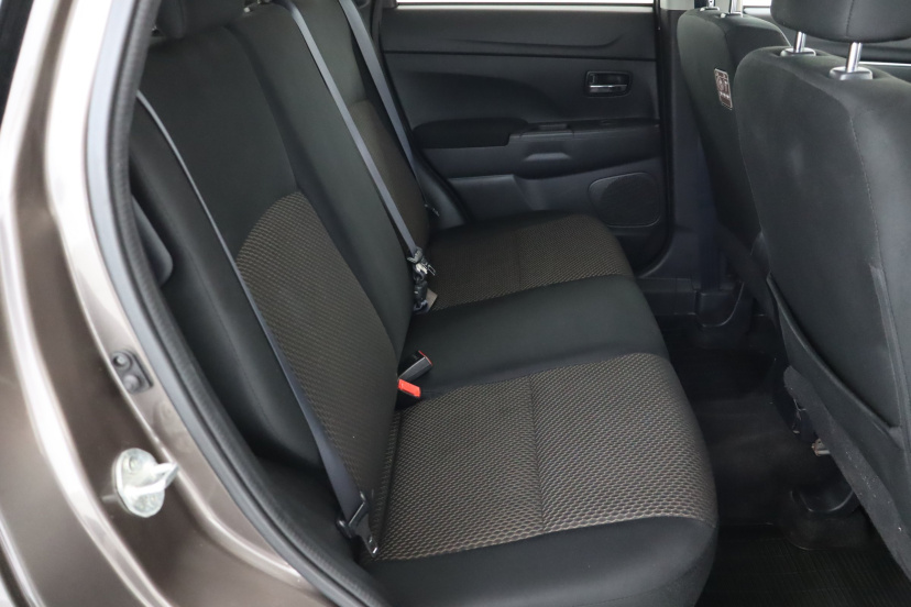 Mitsubishi ASX, 2016