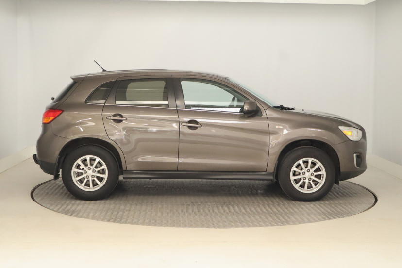 Mitsubishi ASX, 2016