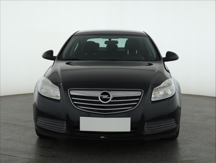 Opel Insignia, 2011