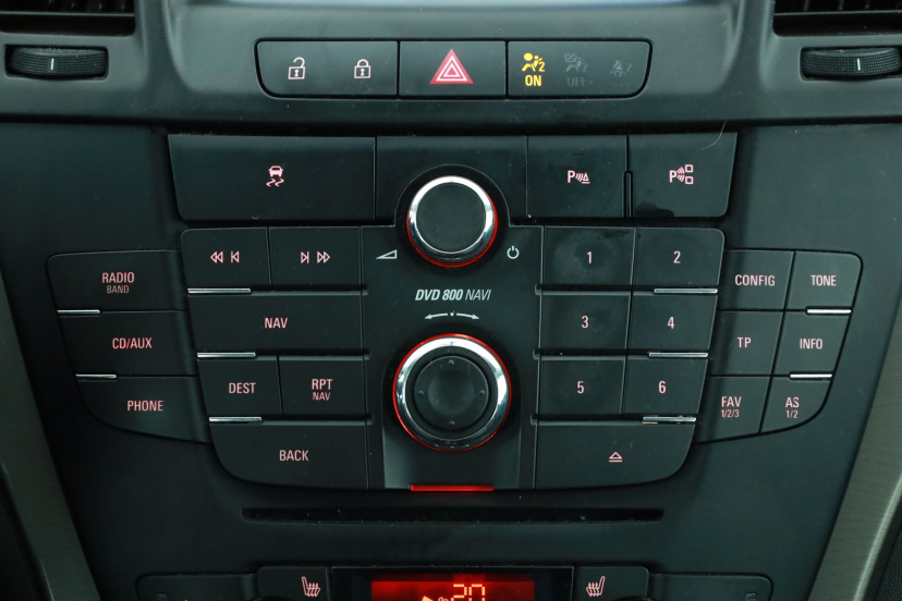 Opel Insignia, 2011