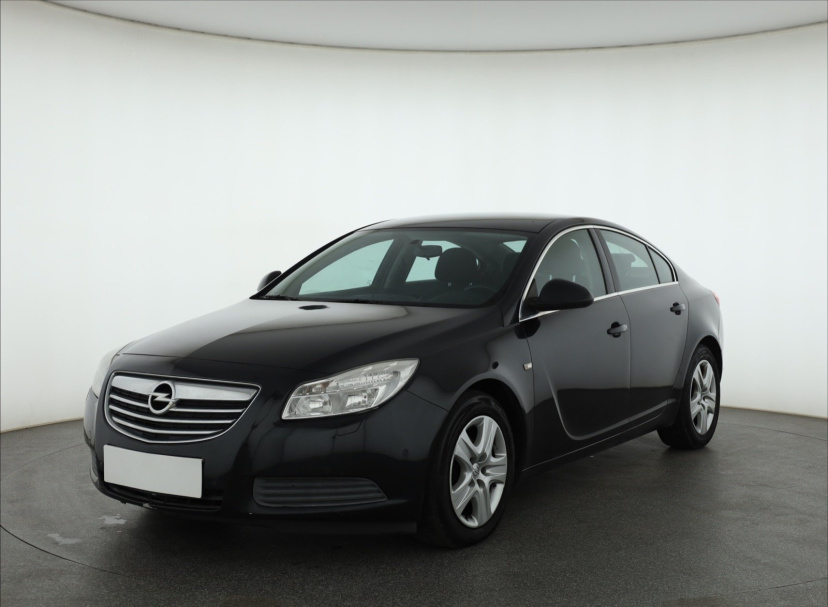 Opel Insignia, 2011