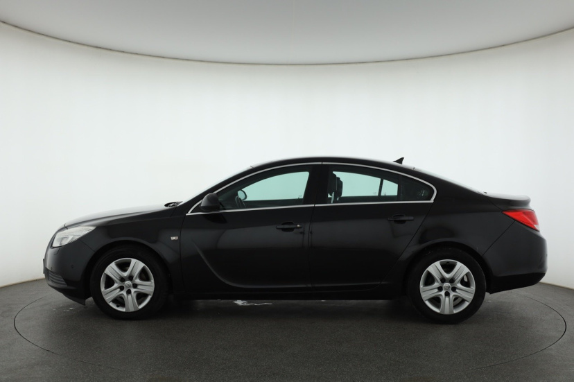 Opel Insignia, 2011