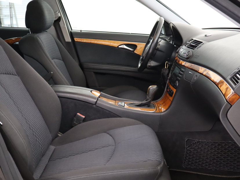 Mercedes-Benz E, 2006