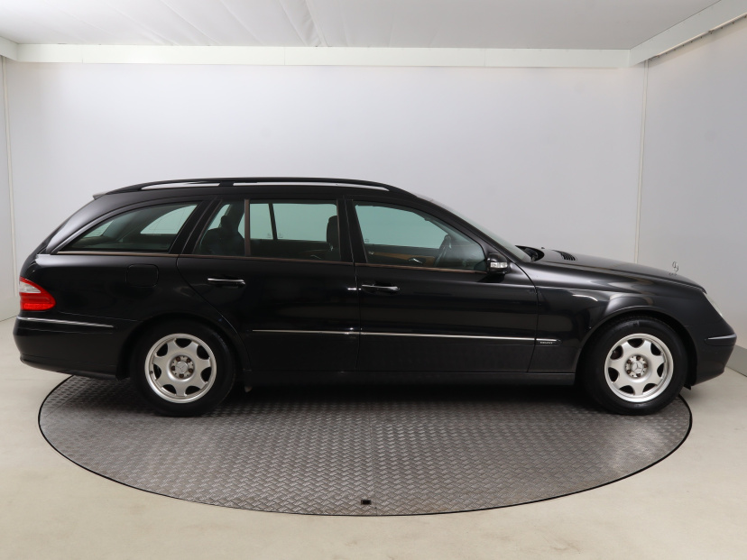 Mercedes-Benz E, 2006