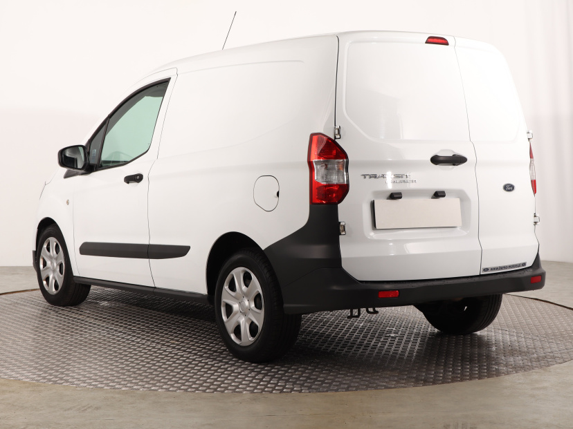 Ford Transit Courier, 2021