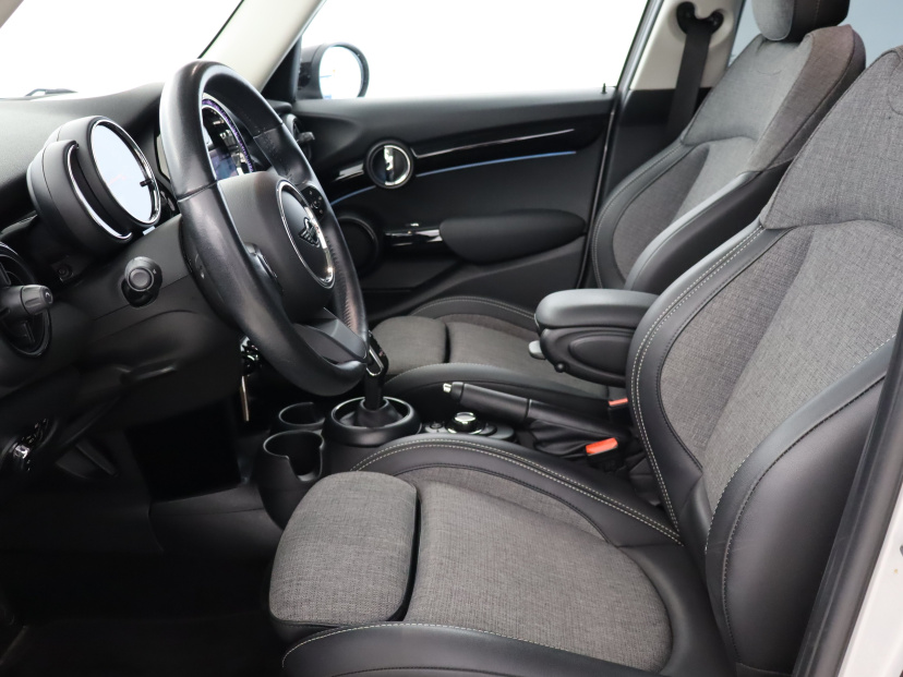MINI 5-door, 2022