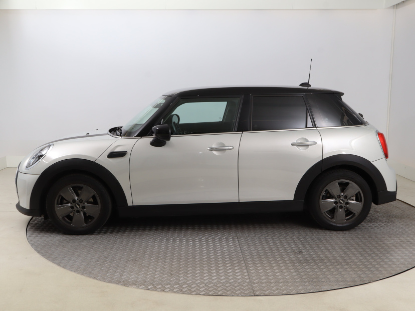 MINI 5-door, 2022