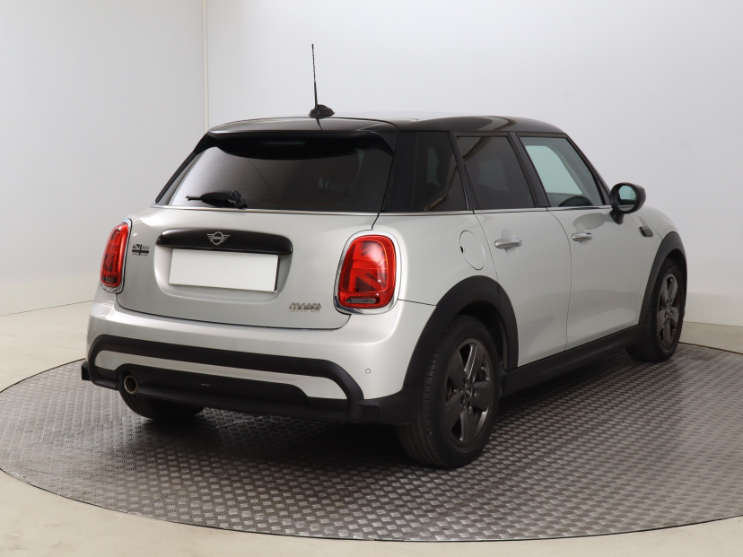 MINI 5-door, 2022