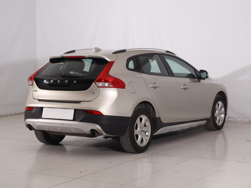 Volvo V40 Cross Country, 2017