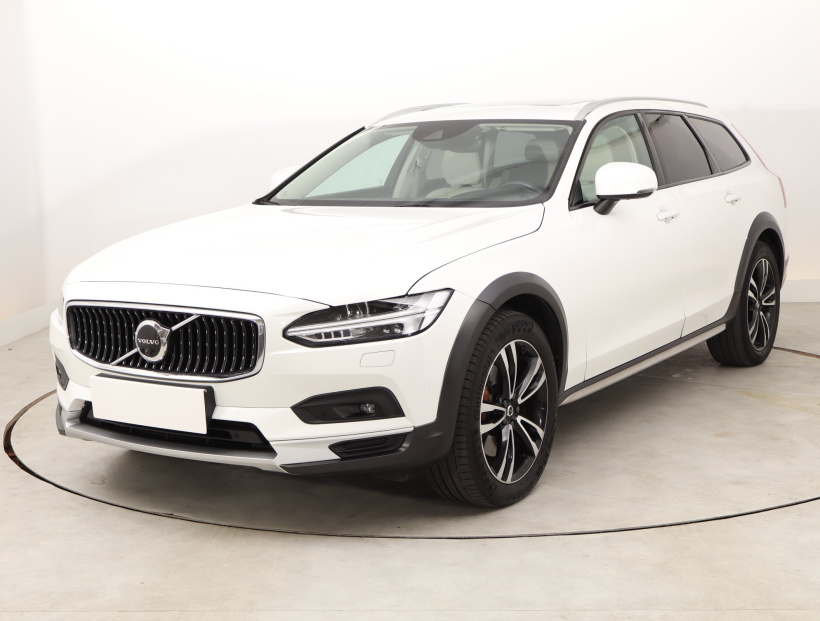 Volvo V90 Cross Country, 2021