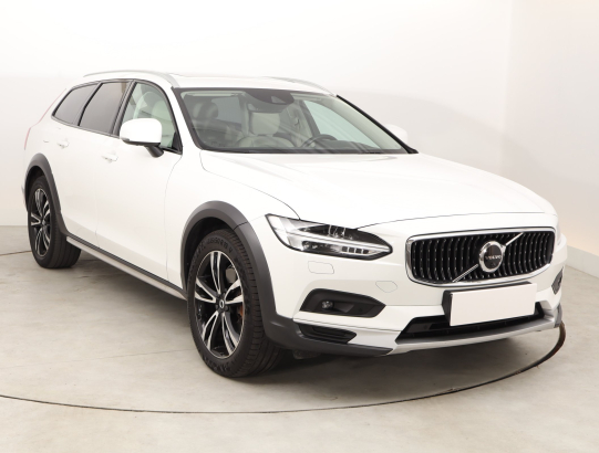 Volvo V90 Cross Country