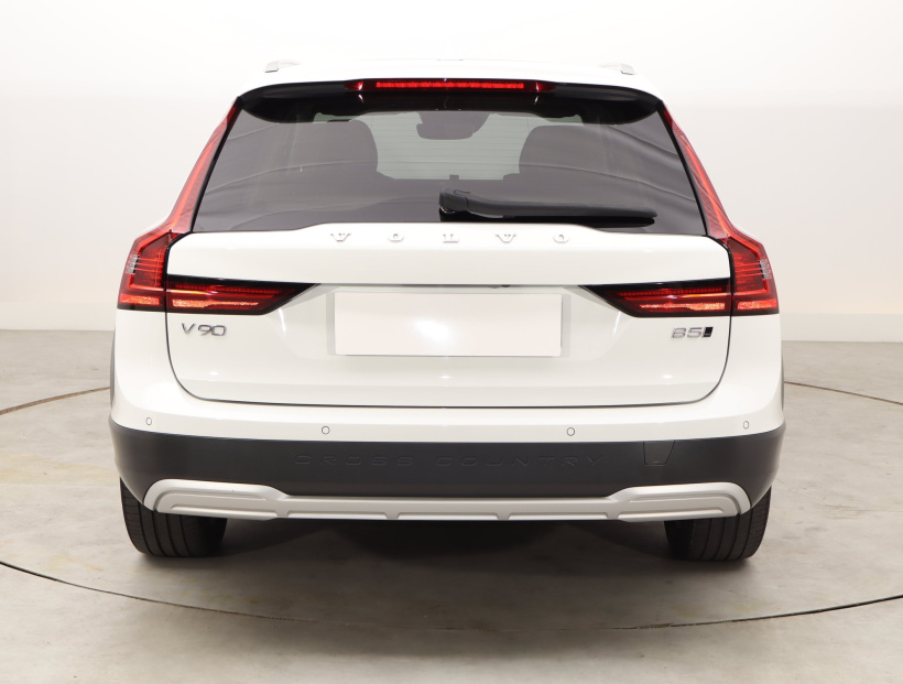 Volvo V90 Cross Country, 2021