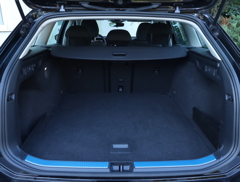 Volkswagen Passat, 2024