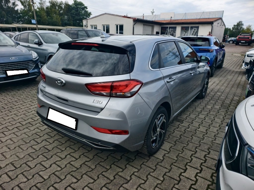 Hyundai i30, 2022