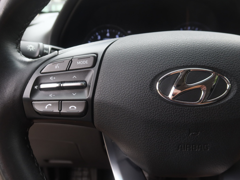 Hyundai i30, 2022