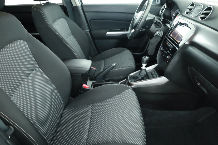 Suzuki Vitara, 2020