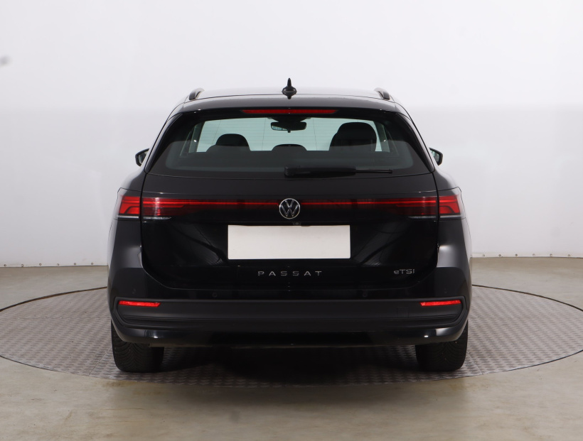 Volkswagen Passat, 2024