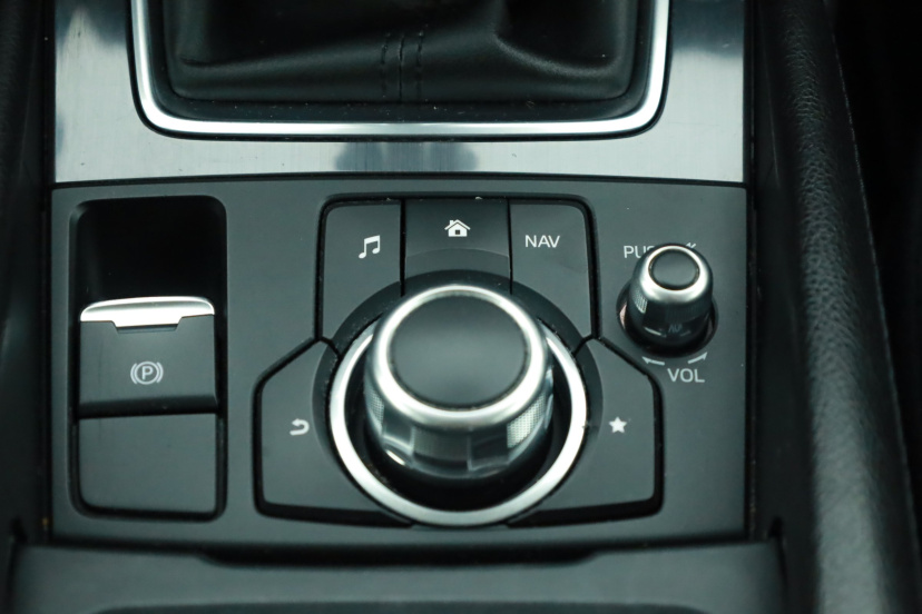 Mazda 6, 2016