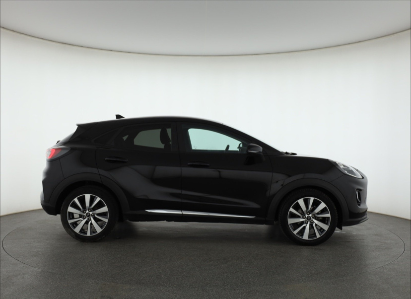 Ford Puma, 2022