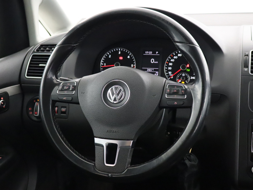 Volkswagen Touran, 2012