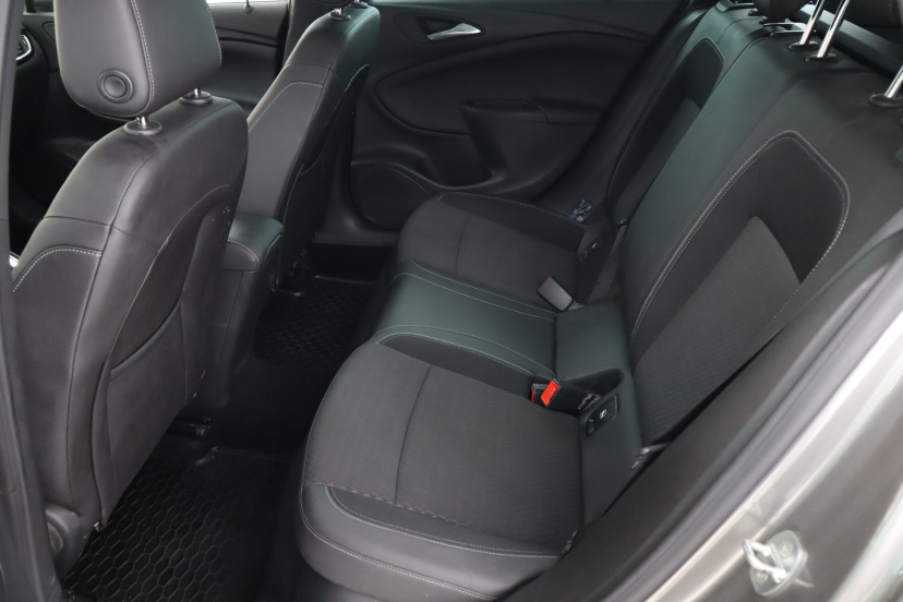 Opel Astra, 2017