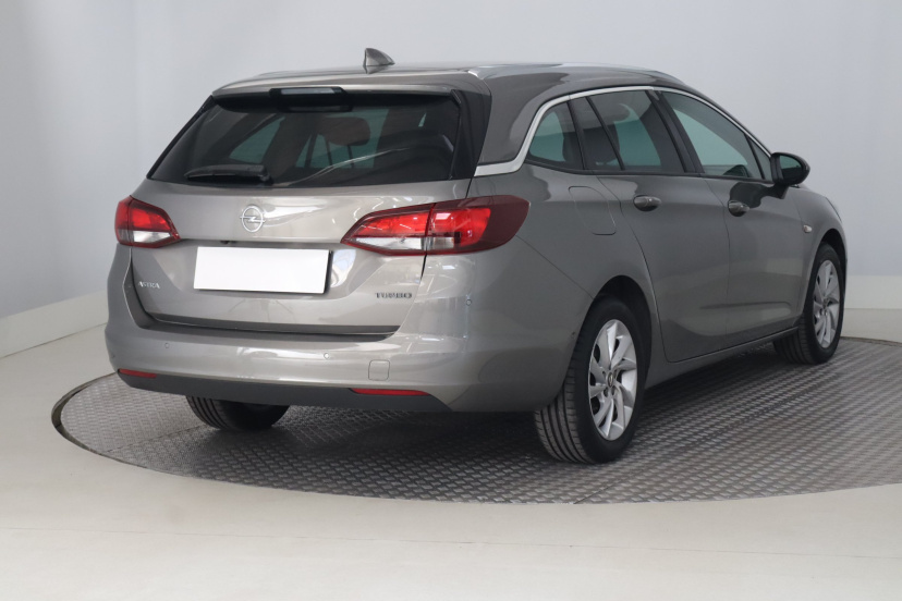 Opel Astra, 2017