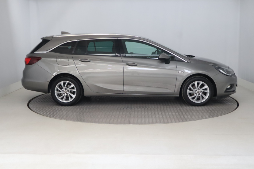 Opel Astra, 2017