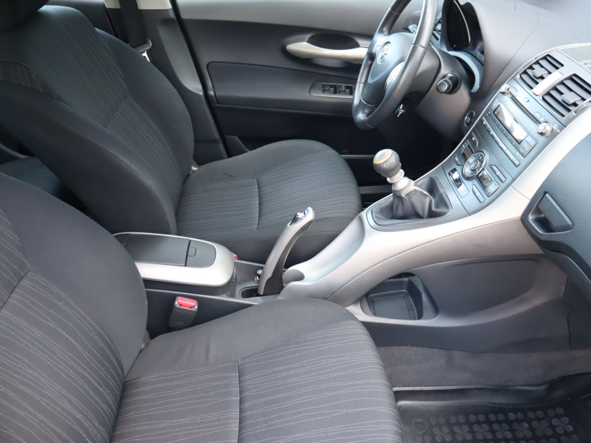 Toyota Auris, 2007