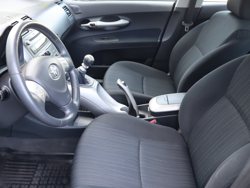 Toyota Auris, 2007