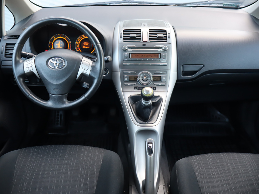 Toyota Auris, 2007
