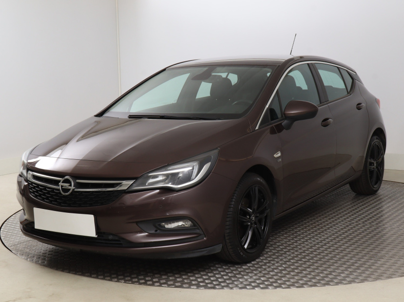 Opel Astra, 2019