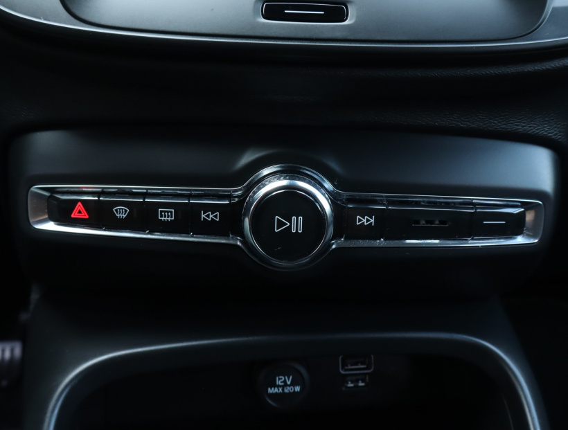 Volvo XC40, 2020