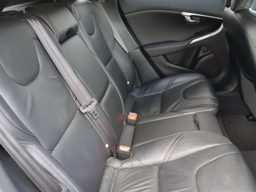 Volvo V40, 2012