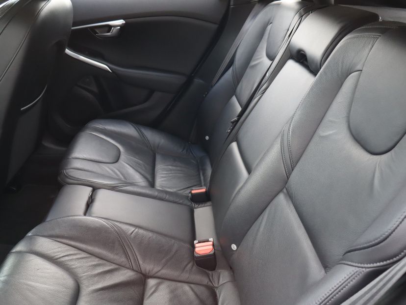 Volvo V40, 2012
