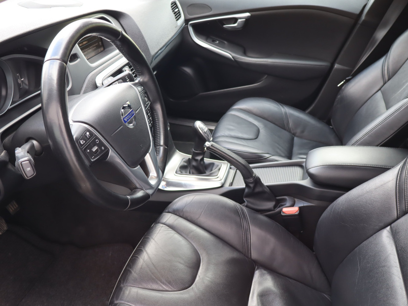Volvo V40, 2012